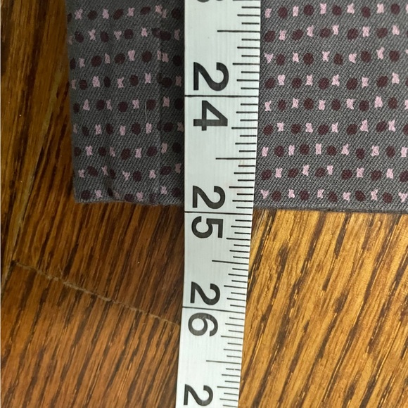 LOFT Modern Style Pants Size 8 Gray Pink Geometric Design - Picture 10 of 10